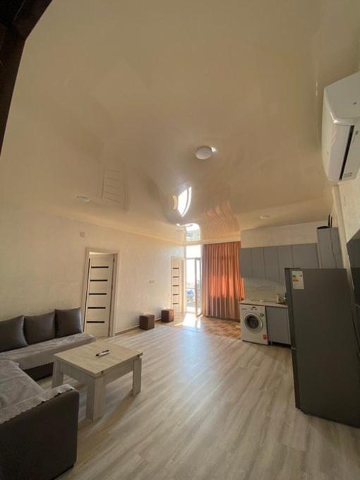 Sunshine Hotel Квариати Экстерьер фото